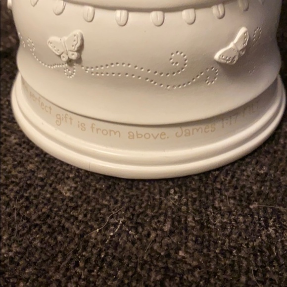 Musical Snow Globe 🎶 - Picture 4 of 10